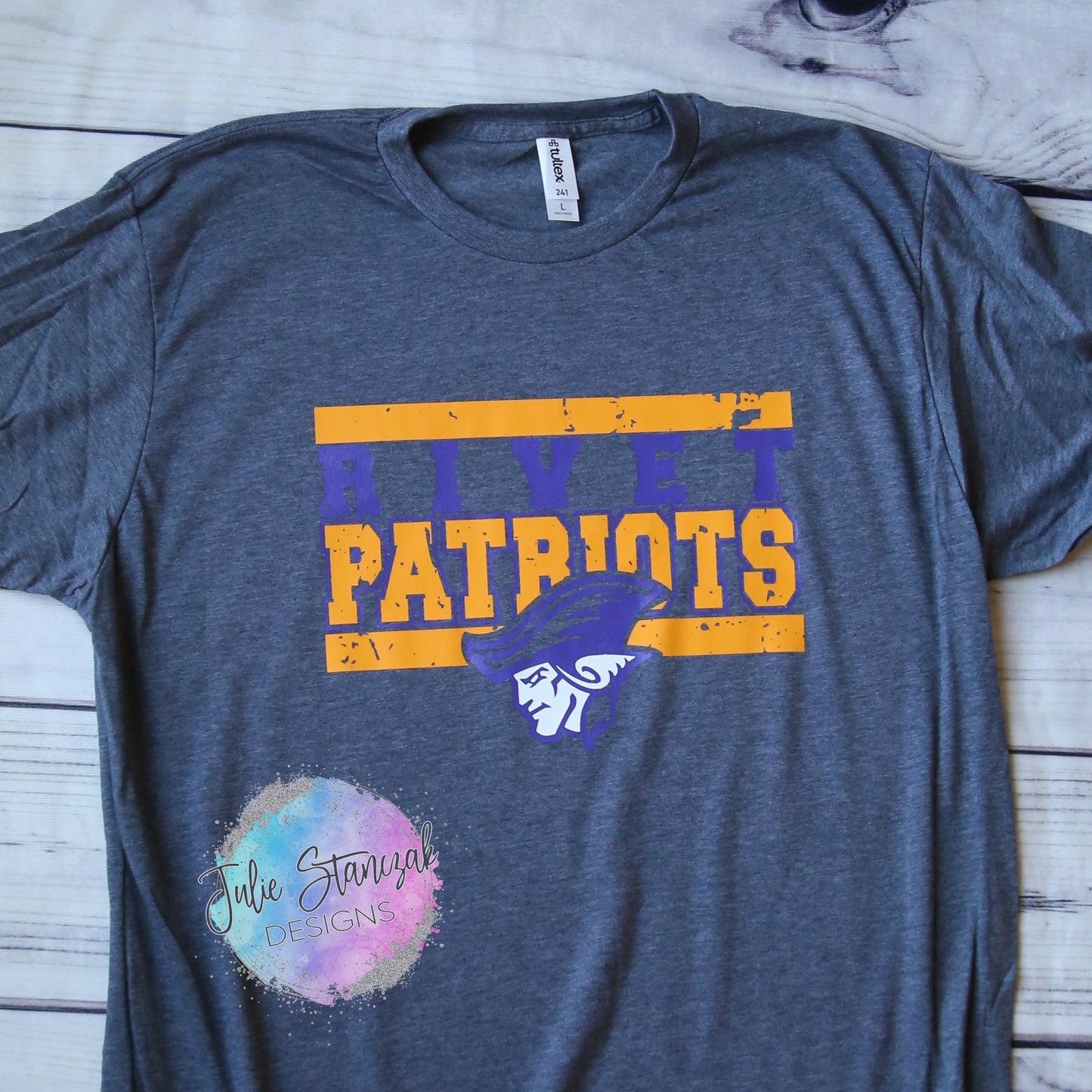 Rivet Patriots Distressed Lines Vinyl RTS